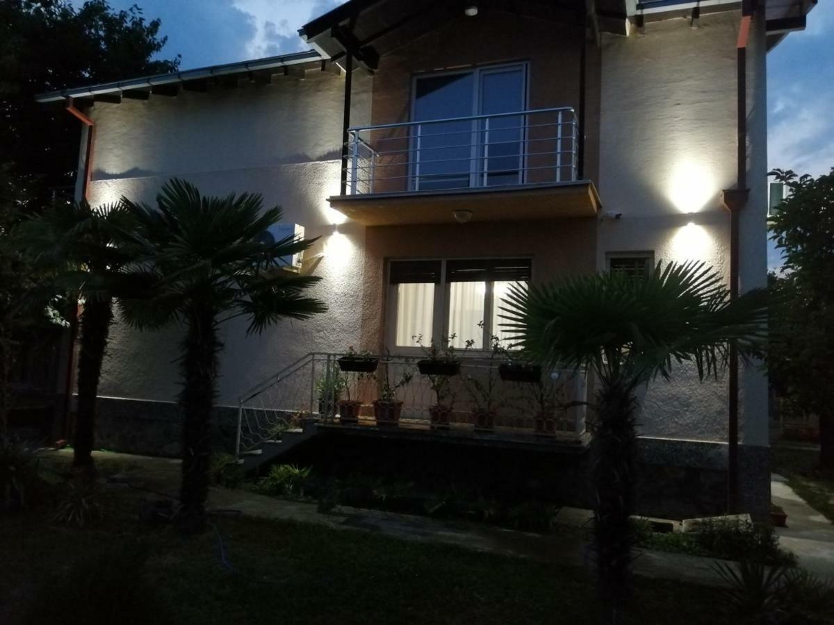 Magnolia Apartments เกฟเกลียา ภายนอก รูปภาพ